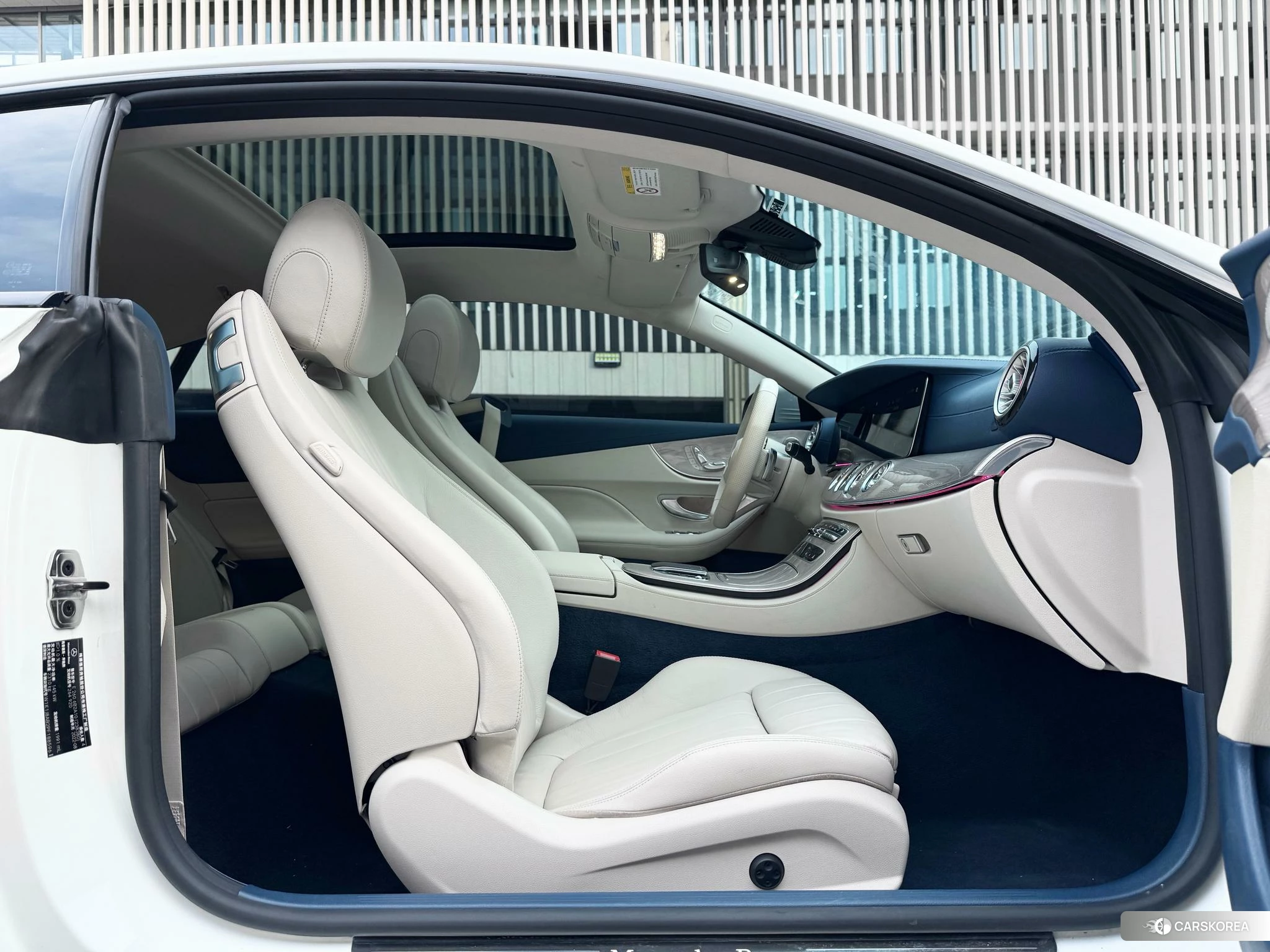 Mercedes-Benz E-class (imported) 2022 Белый из Китая
