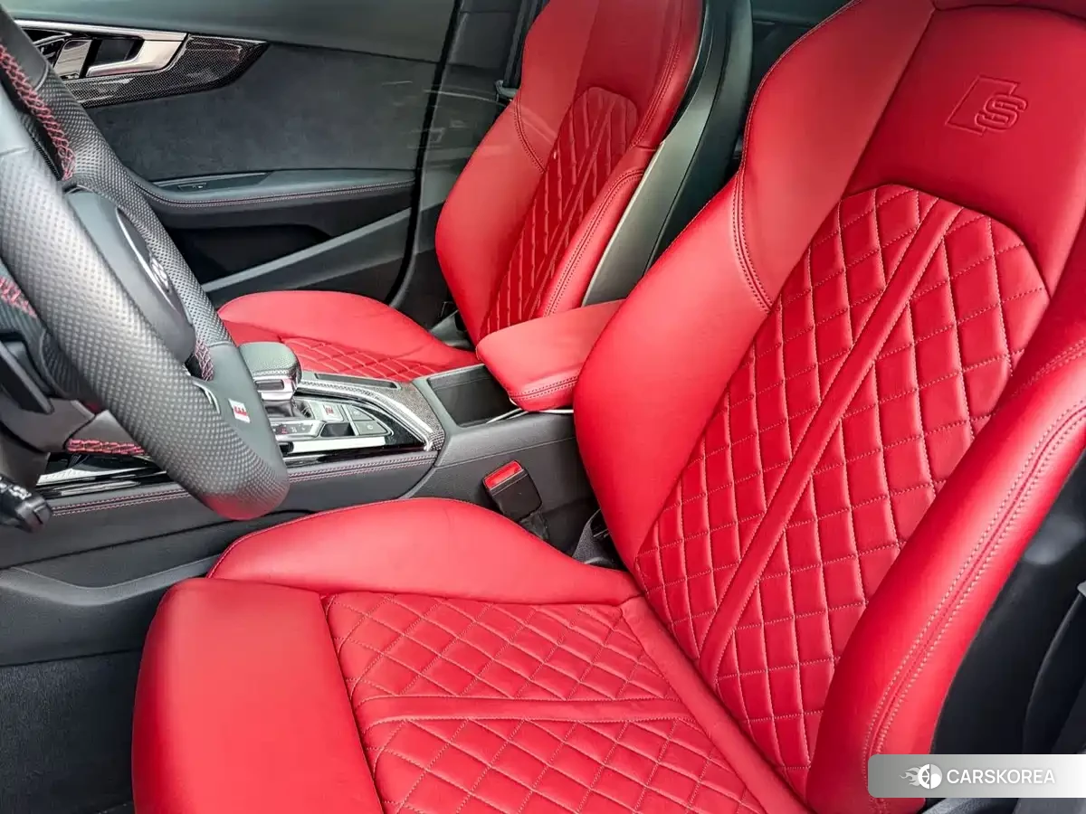 Audi S4 2023 Silver/gray из Китая