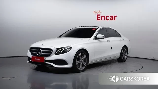 Mercedes-Benz E-Class W213 2019 Белый из Кореи