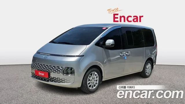 Hyundai Staria 2023 Серебристо-серый из Кореи