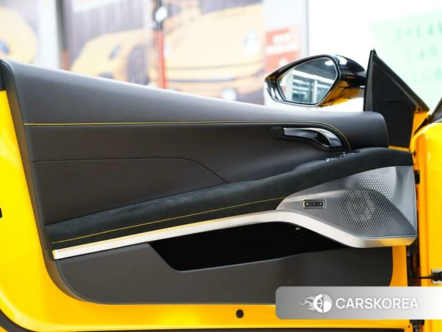Lotus Sports Car Emira 2025 Желтый из Китая