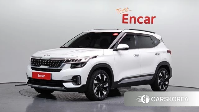 Kia Seltos 2022 Белый из Кореи