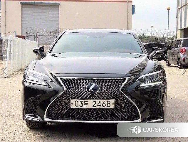 Lexus LS500h 5th generation 2018 Черный из Кореи