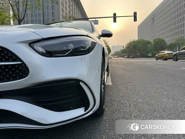 Mercedes-Benz Class C 2024 Белый из Китая