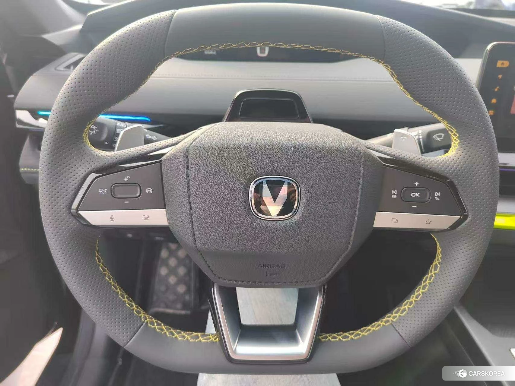 Chang'an UNI-V 2022 Черный из Китая