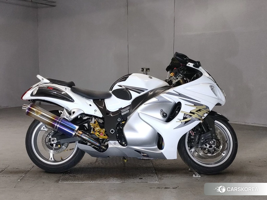 Проданный Suzuki GSX1300R HAYABUSA 2010 из Японии