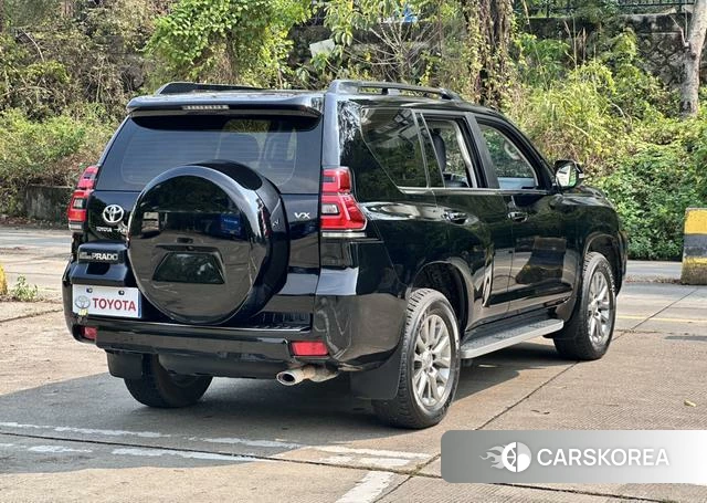 Toyota Prado 2018 Черный из Китая