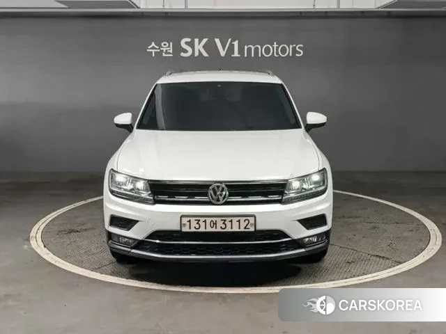 Volkswagen Tiguan second Generation 2018 Белый из Кореи