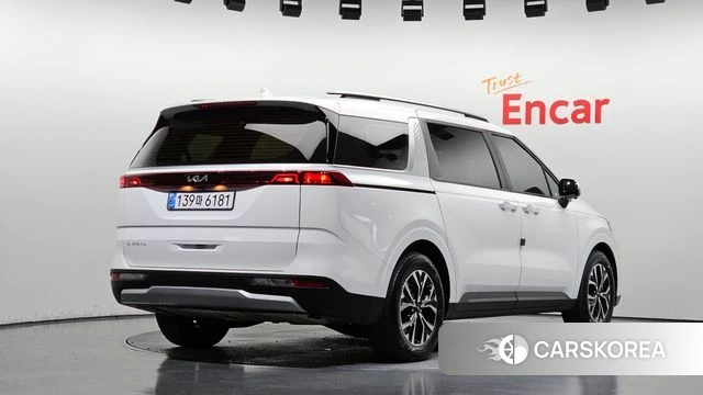 Kia Carnival 4th generation 2022 Белый из Кореи