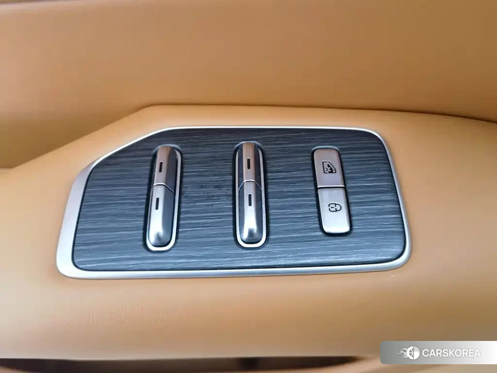 Dark blue car Dark blue S09 2025 Silver/gray из Китая