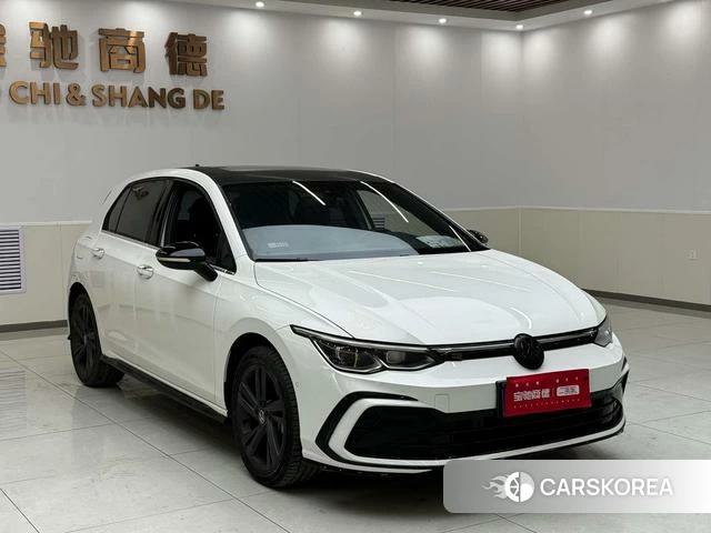 Volkswagen Golf 2023 Белый из Китая