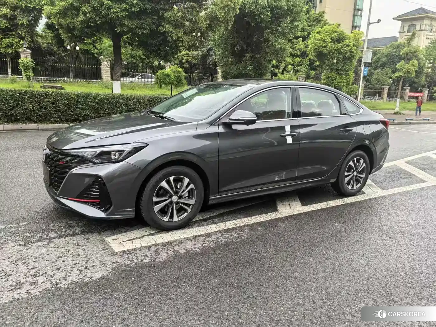 Chang'an Yidong 2026 Silver/gray из Китая