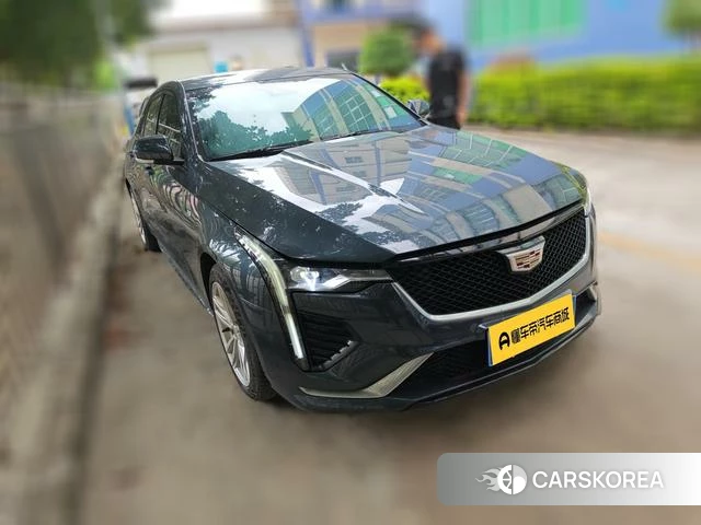 Cadillac CT4 2021 Темно-серый из Китая