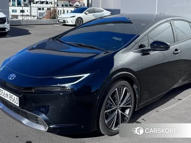 Toyota Prius 5th Generation 2024 Черный из Кореи