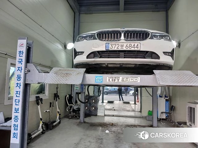 BMW 3 Series (G20) 2022 Белый из Кореи