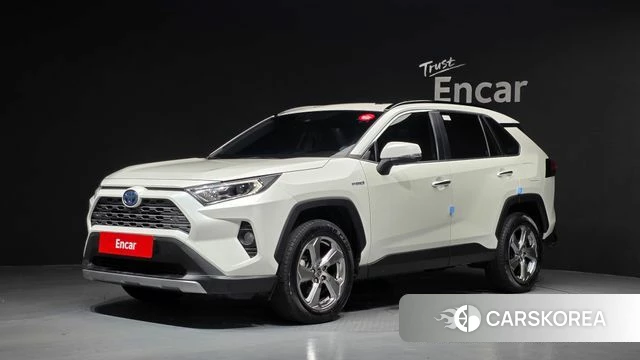 Toyota RAV4 5th Generation 2020 Белый из Кореи