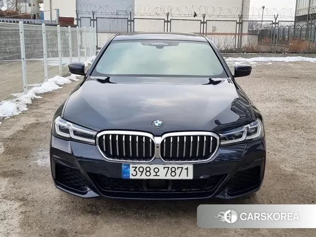 BMW 5 Series (G30) 2021 Черный из Кореи