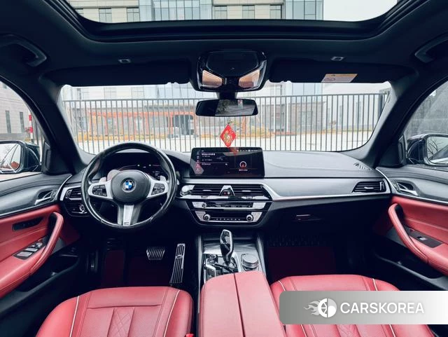 BMW 5 series 2021 Черный из Китая