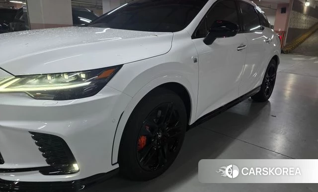 Lexus RX500h 5th generation 2025 Белый из Кореи
