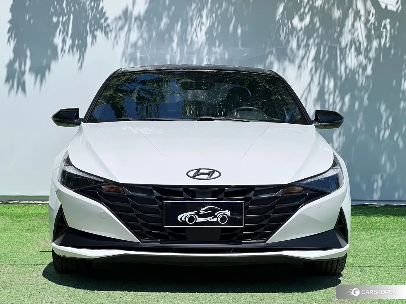 Hyundai Elantra 2022 Белый из Китая