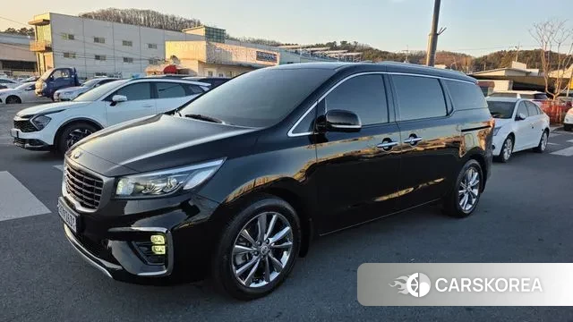 Kia The New Carnival 2018 Черный из Кореи