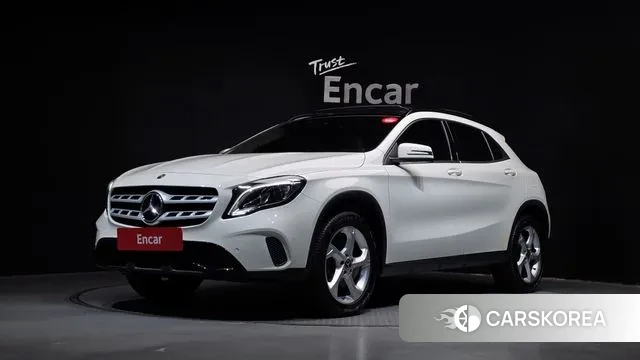 Mercedes-Benz GLA-Class X156 2018 Белый из Кореи