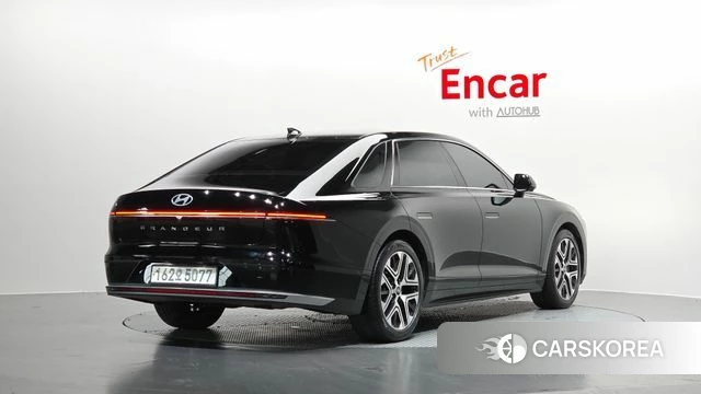 Hyundai Grandeur (GN7) 2023 Черный из Кореи