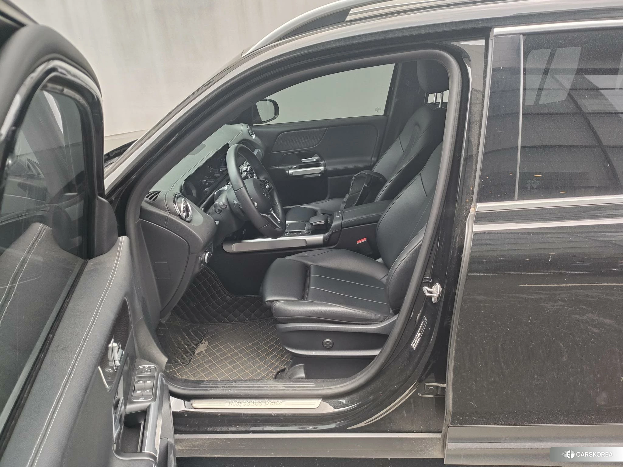 Mercedes-Benz GLB 2021 Черный из Китая