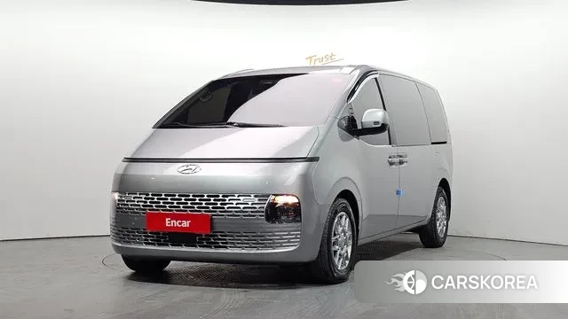 Hyundai Staria 2021 Серебряный из Кореи