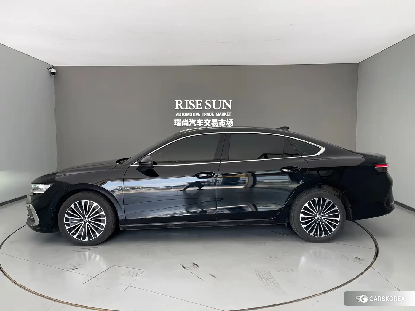 Volkswagen Magotan 2025 Черный из Китая