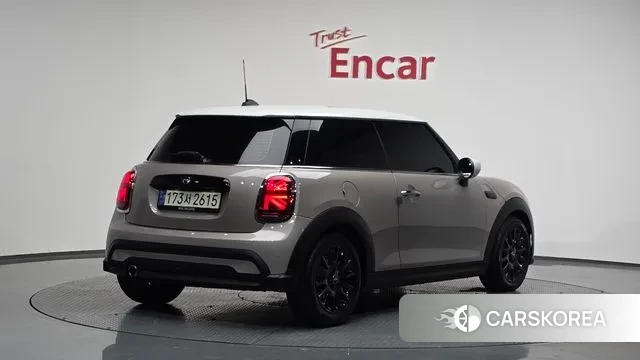 Mini Cooper 2023 Песочный из Кореи