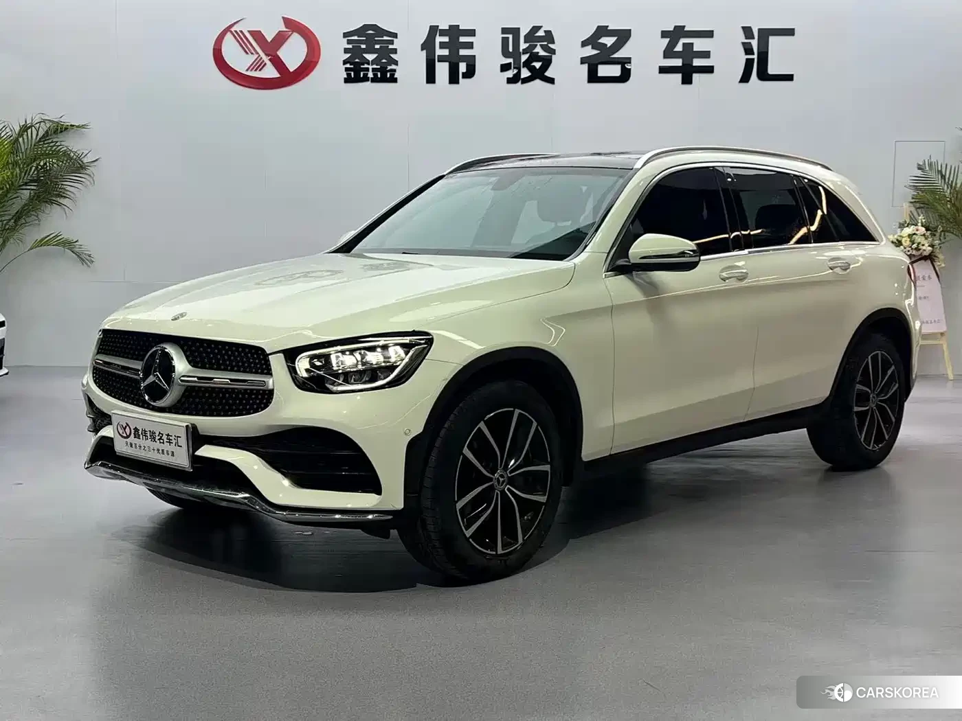 Mercedes-Benz GLC 2022 Белый из Китая