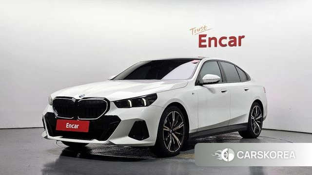 BMW 5 Series (G60) 2025 Белый из Кореи