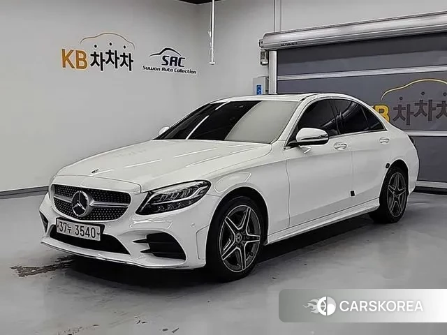 Mercedes-Benz C-Class W205 2019 Белый из Кореи