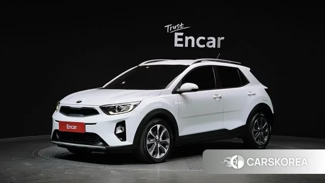 Kia Stonic 2018 Белый из Кореи