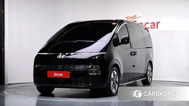 Hyundai Staria 2025 Черный из Кореи