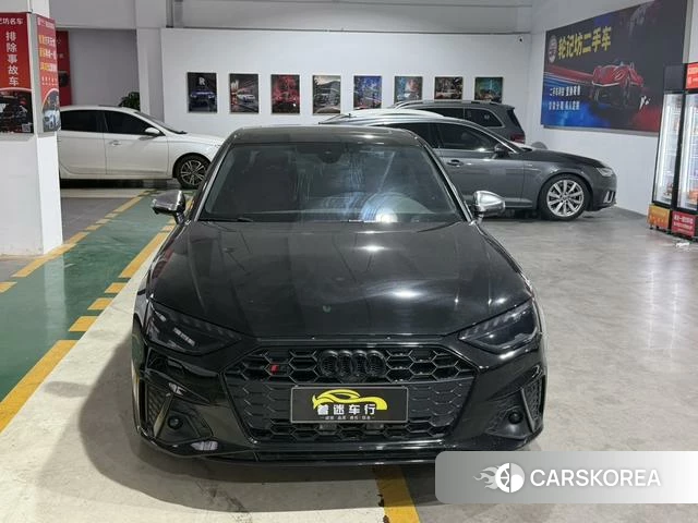 Audi S4 2023 Черный из Китая