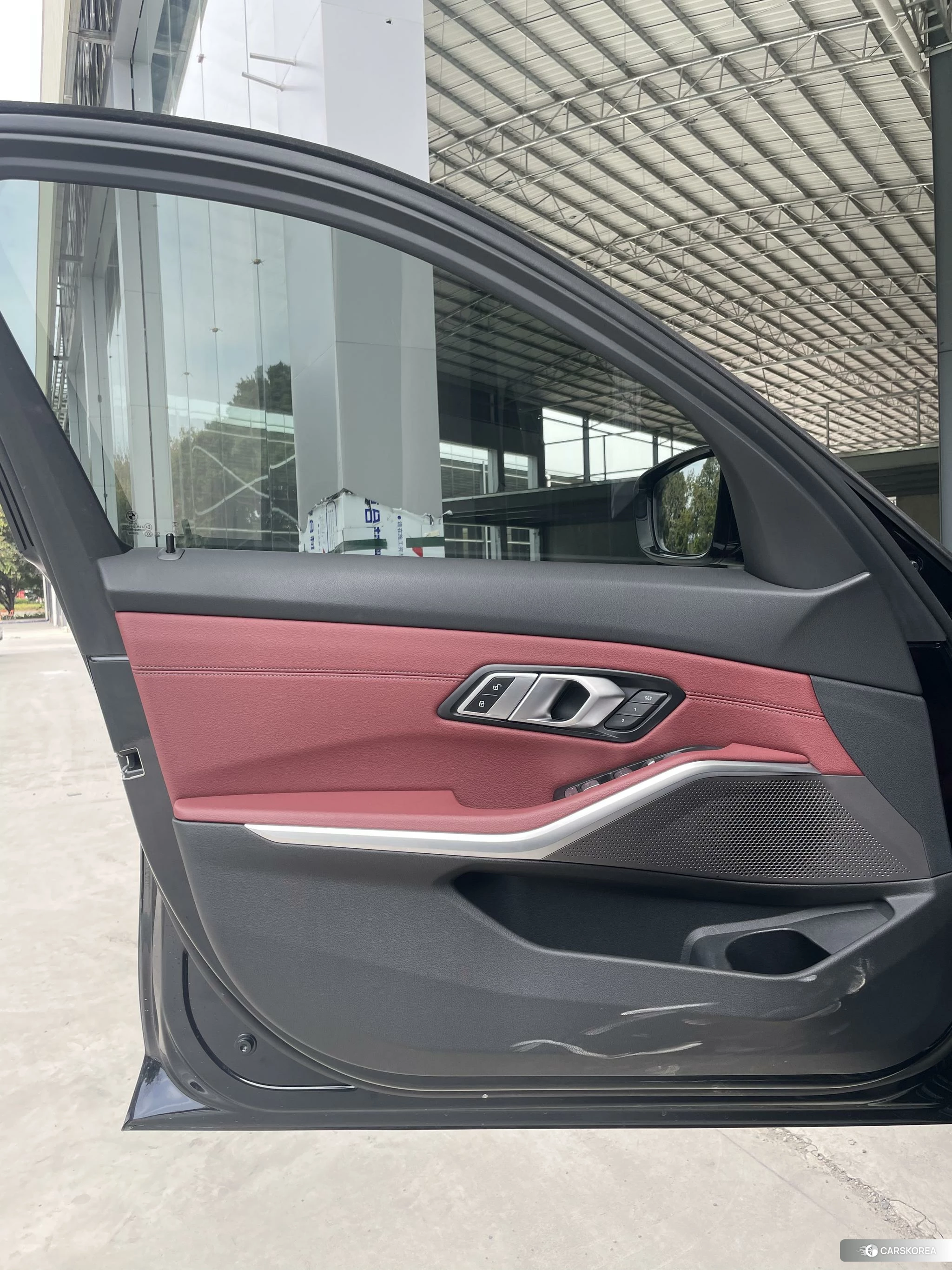 BMW 3 series 2022 Черный из Китая