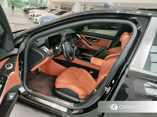 Mercedes-Benz Maybach S-class 2024 Черный из Китая