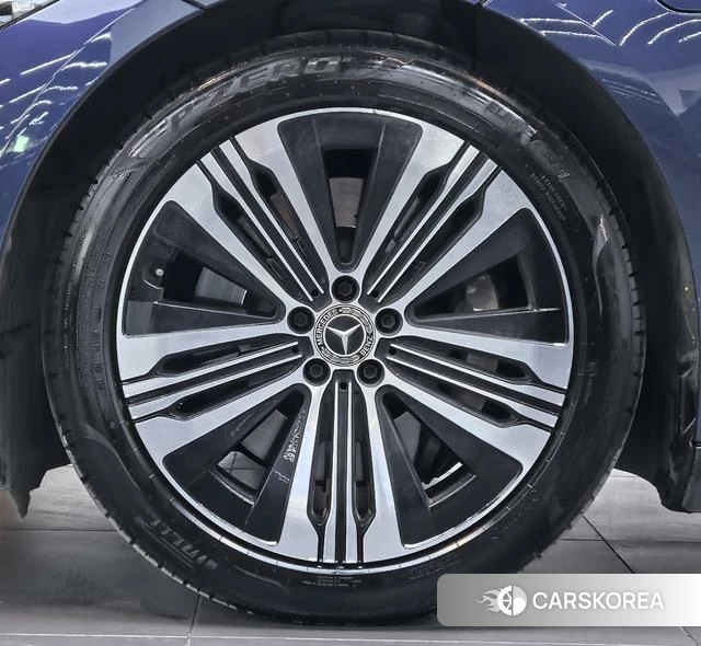 Mercedes-Benz EQS 2024 Синий из Китая