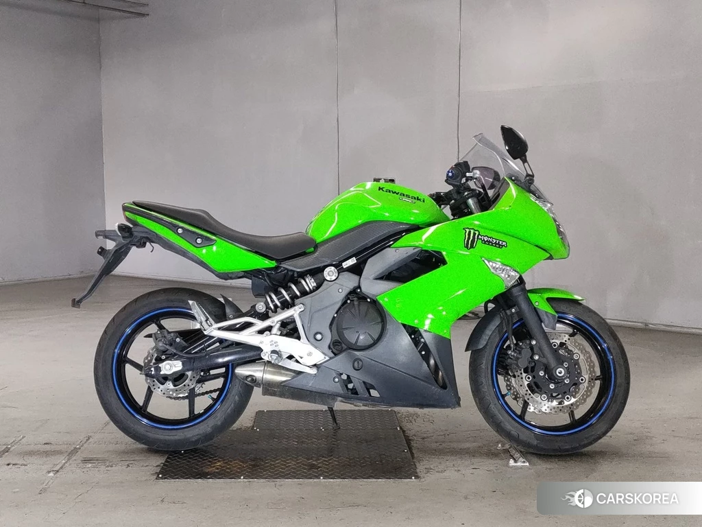 Проданный Kawasaki NINJA 400R 2011 из Японии, фото 2