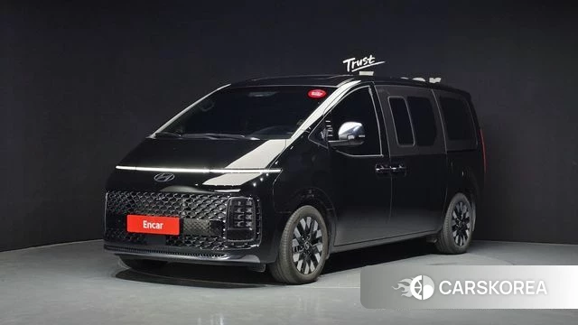 Hyundai Staria 2025 Черный из Кореи