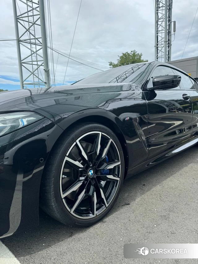 BMW 8 Series (G15) 2024 Черный из Кореи