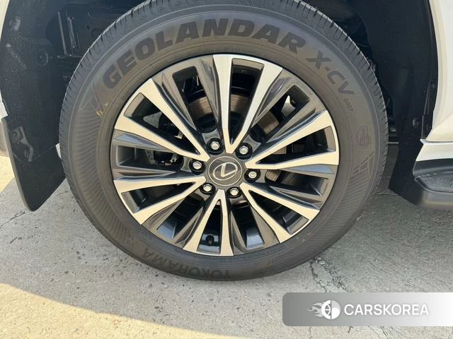 Lexus LX 2024 Белый из Китая