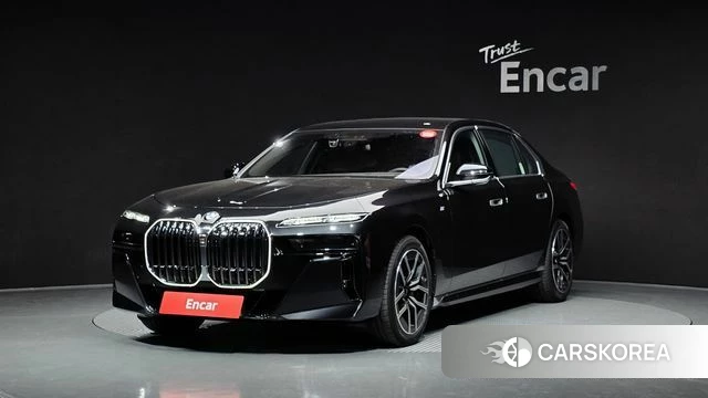 BMW 7 Series (G70) 2025 Черный из Кореи