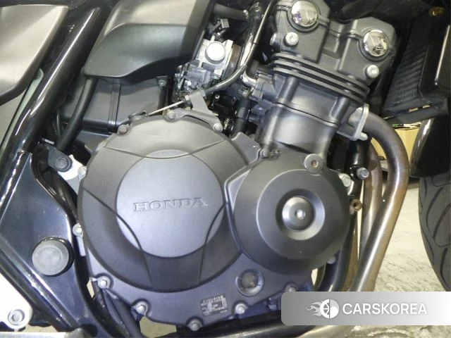 Engine photo