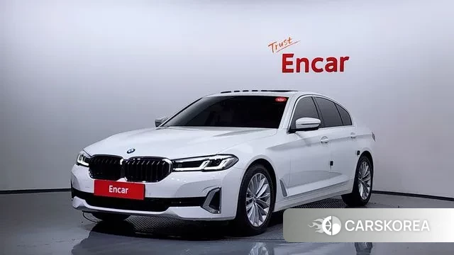 BMW 5 Series (G30) 2023 Белый из Кореи