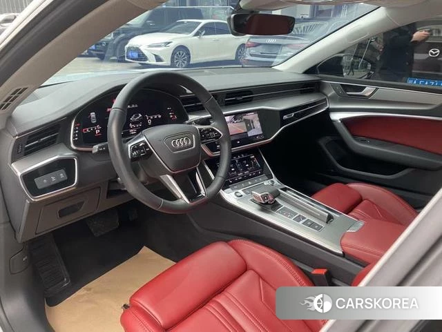 Audi A7 2022 Белый из Китая