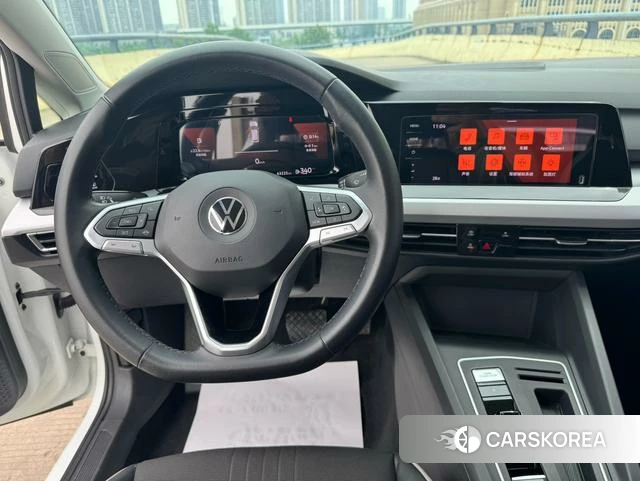 Volkswagen Golf 2021 Белый из Китая