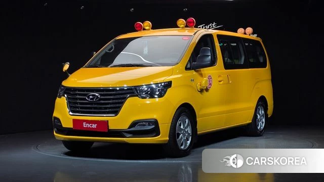 Hyundai The New Grand Starex 2018 Желтый из Кореи